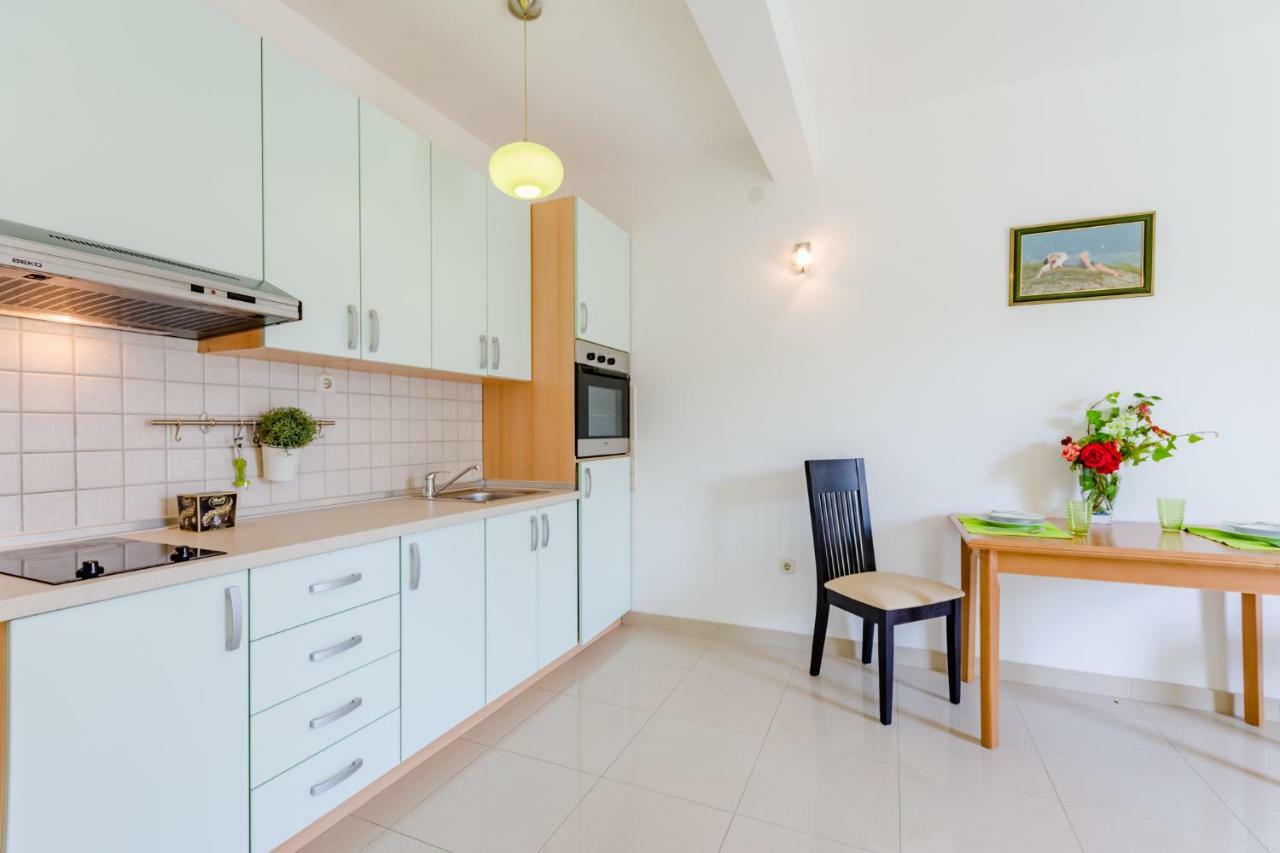 Apartment House Barbara Supetar